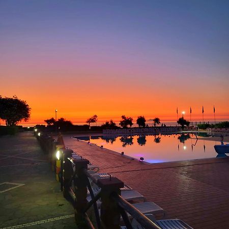 Villaggio Hotel Club Calanovellamare Пирайно Екстериор снимка