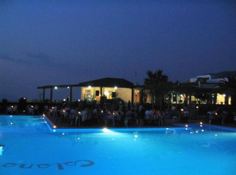 Villaggio Hotel Club Calanovellamare Пирайно Екстериор снимка